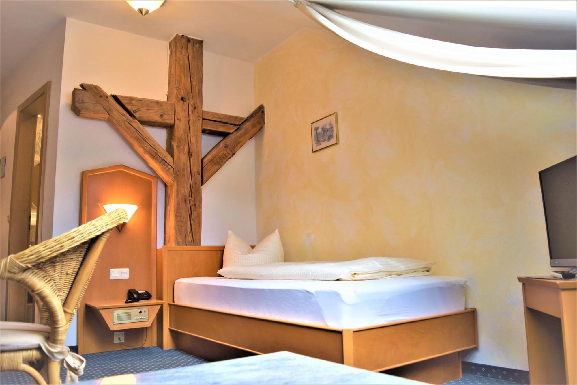 Hotel Zum Braeu คินดิง ภายนอก รูปภาพ