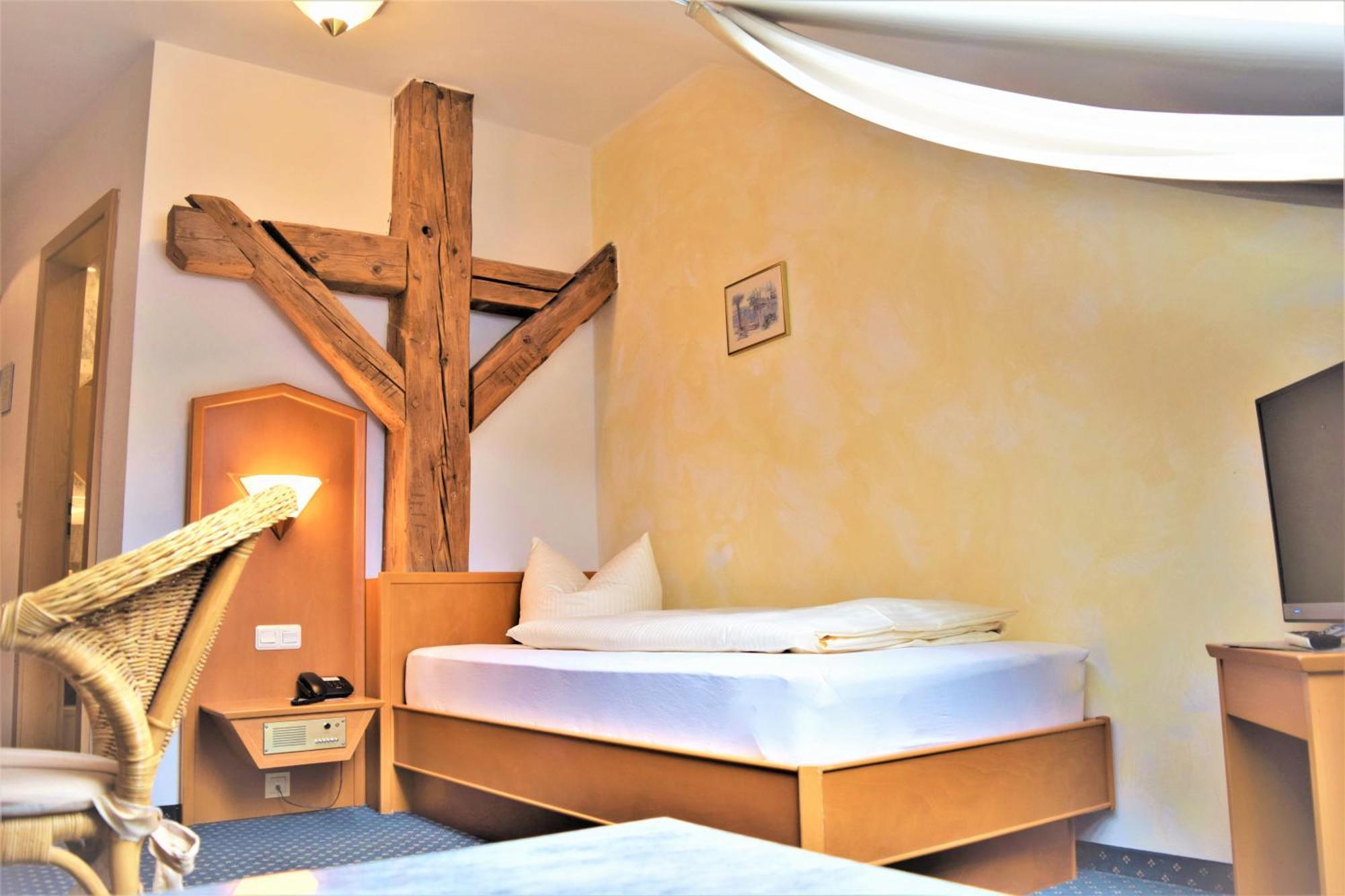 Hotel Zum Braeu คินดิง ภายนอก รูปภาพ